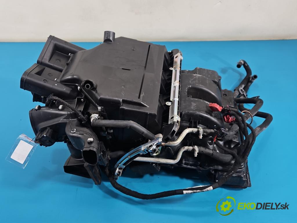 Bentley Continental I 2005-2013 6.0 V12 automatic 411 kW 5998 cm3 4- radiator 3D1820003M (Radiátor kúrenia)