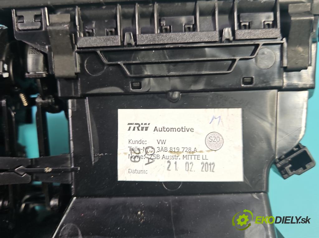 Vw Passat B7 2010-2014 2.0 tdi 140 HP manual 103 kW 1968 cm3 5- Mřížka: kúrenia stredová 3AB819728A (Mriežka kúrenia (fukár))