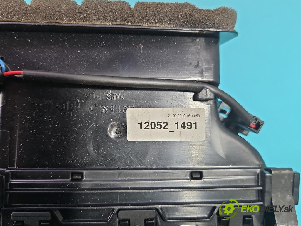 Vw Passat B7 2010-2014 2.0 tdi 140 HP manual 103 kW 1968 cm3 5- Mřížka: kúrenia stredová 3AB819728A (Mriežka kúrenia (fukár))