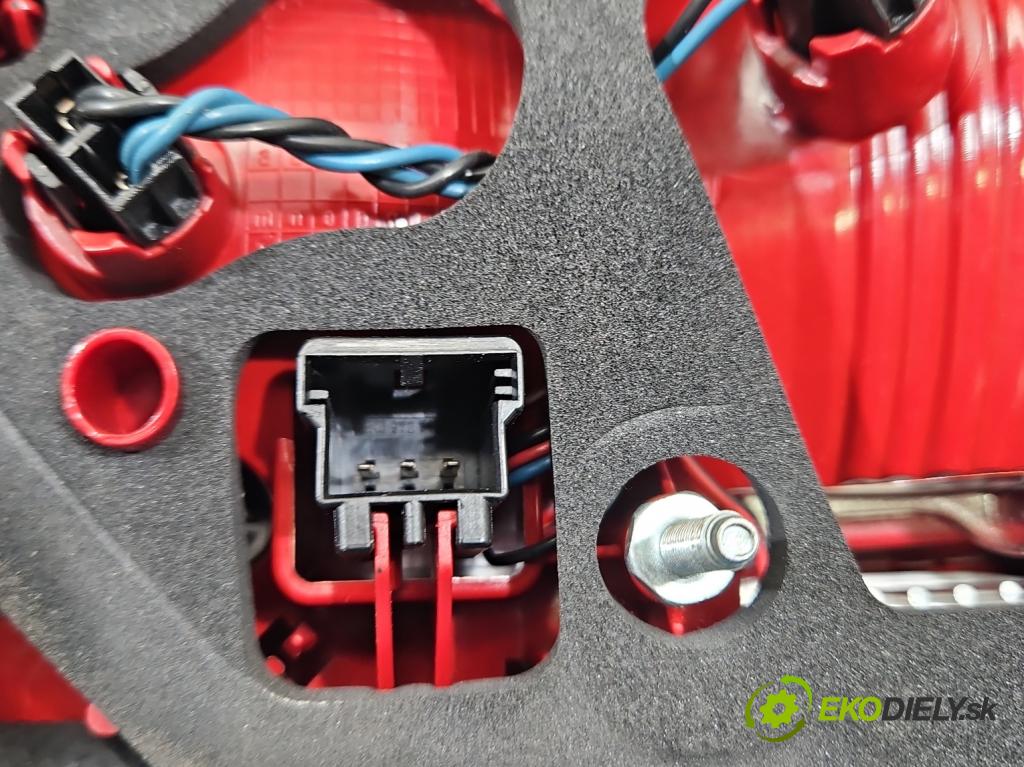 Vw Passat B7 2010-2014 2.0 tdi 140 HP manual 103 kW 1968 cm3 5- svetlo / reflektor zadné ľavé 3AF945093J (Kľučka dverí ostatné)