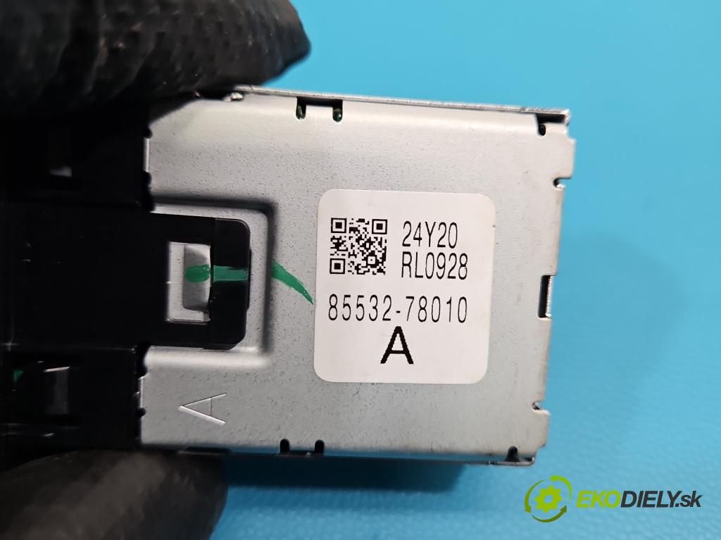 Toyota Corolla E21 2019- 1.8 16V 98 HP automatic 72 kW 1798 cm3 4- zásuvka USB 85532-78010