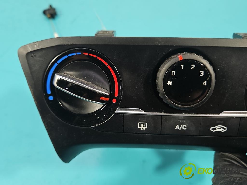 Hyundai i20 II 2014-2020 1.2 16V 84KM manual 62 kW 1248 cm3 5- panel kúrenia 97250-C8011