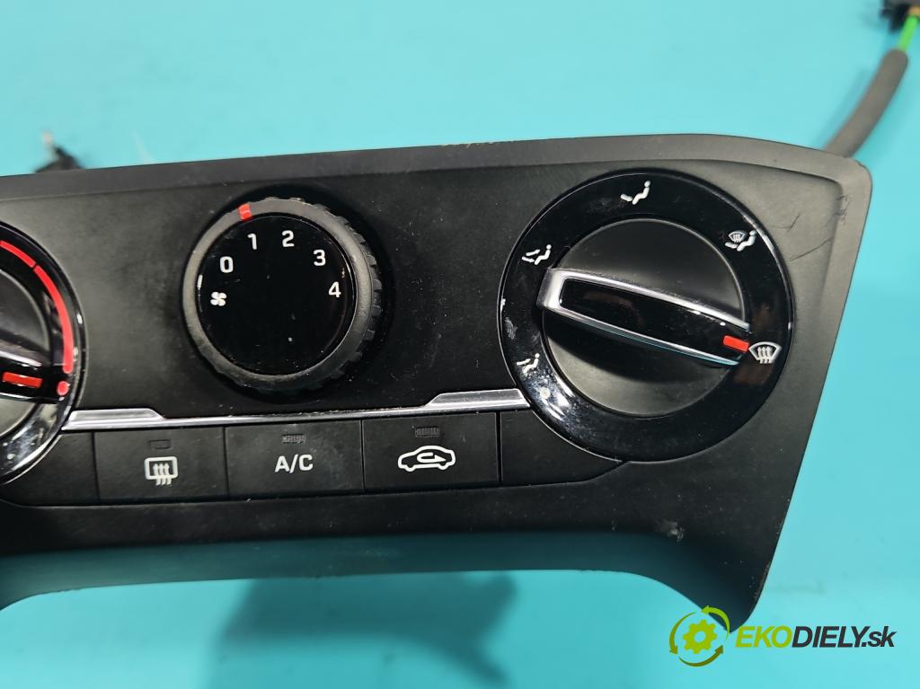 Hyundai i20 II 2014-2020 1.2 16V 84KM manual 62 kW 1248 cm3 5- panel kúrenia 97250-C8011