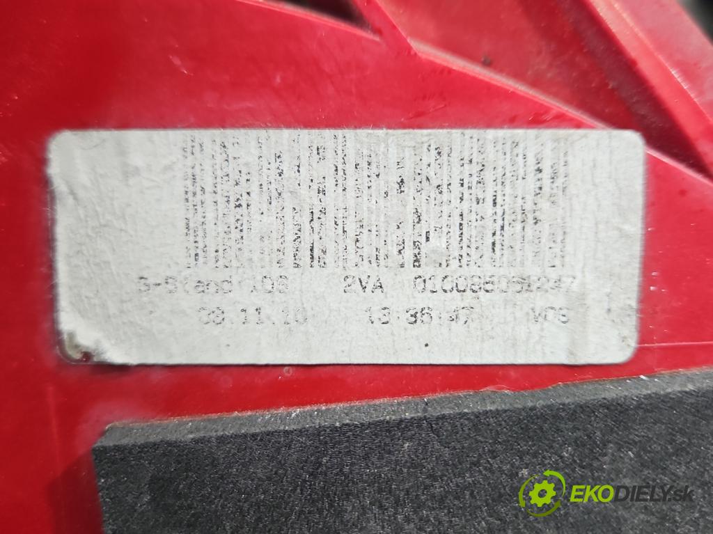 Audi A4 B8 2007-2015 2.0 tdi 120 HP manual 88 kW 1968 cm3 4- svetlo / reflektor zadné pravé blatník 8K5945096K