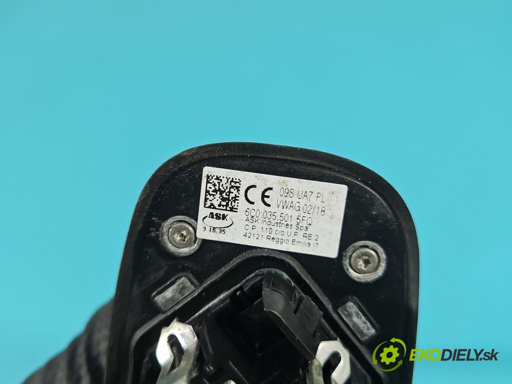 Skoda Fabia III 2014-2021 1.4 tdi 105 HP manual 77 kW 1422 cm3 5- Antena 6C0035501