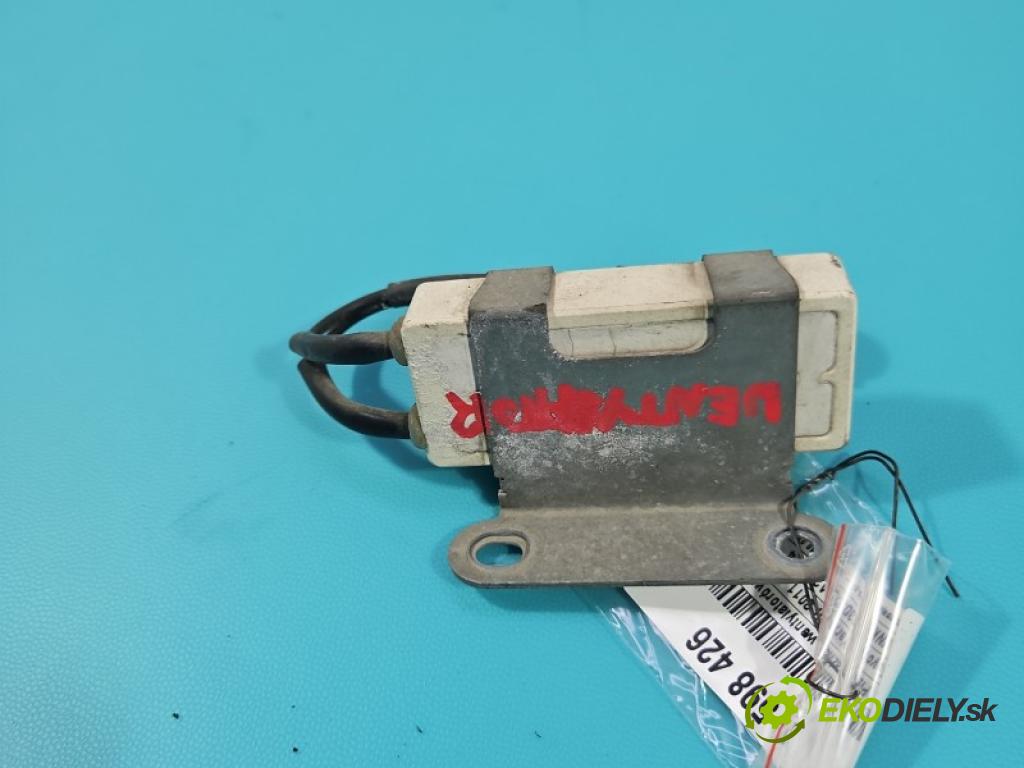 Toyota Yaris III 2011-2020 1.5 vvti 111KM manual 82 kW 1496 cm3 5- relé ventilátoru: 246810-7970