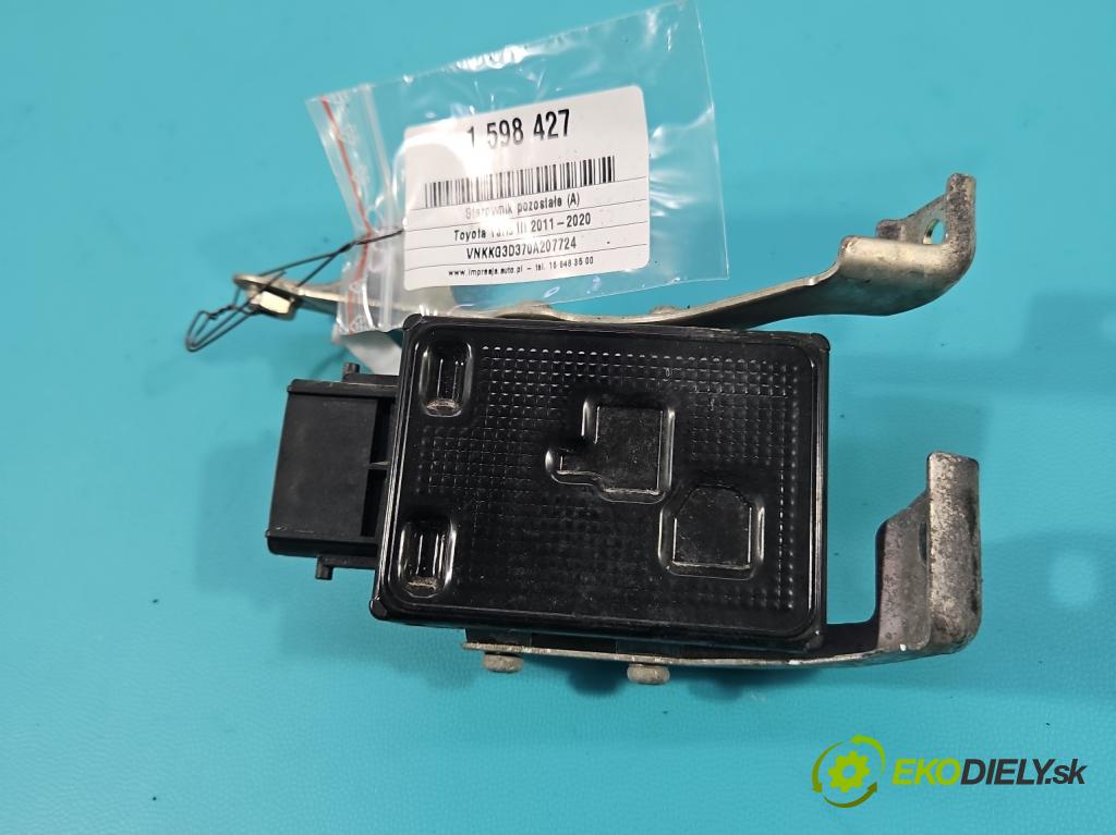 Toyota Yaris III 2011-2020 1.5 vvti 111KM manual 82 kW 1496 cm3 5- riadiaca jednotka ostatné 89571-34070-A