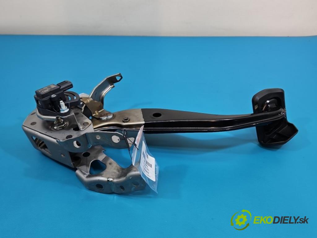 Toyota Corolla E21 2019- 1.8 16V 98 hp automatic 72 kW 1798 cm3 4- pedály 89510-K0011