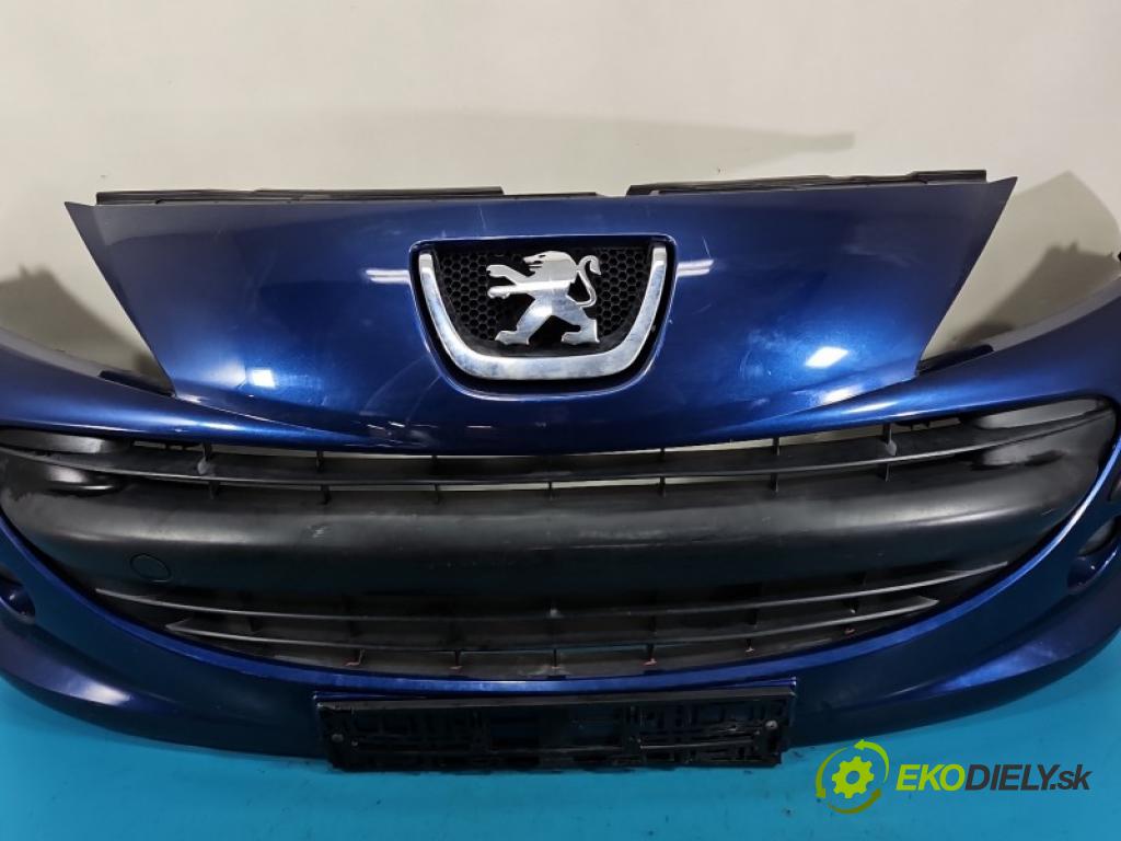 Peugeot 207 1.4 16V 88 hp manual 65 kW 1360 cm3 3- nárazník přední  (Klika dveří ostatní)
