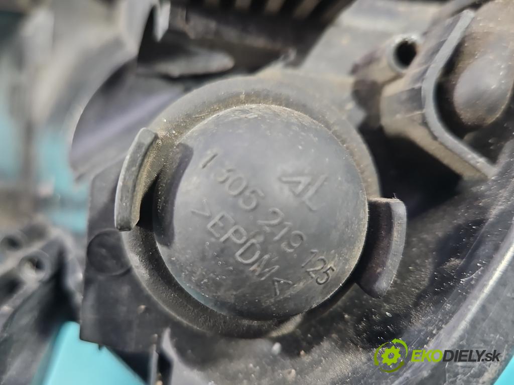 Opel Zafira B 2005-2014 1.9 cdti 150 HP manual 110 kW 1910 cm3 5- Reflektor: ľavý 0301214601 (Kľučka dverí ostatné)