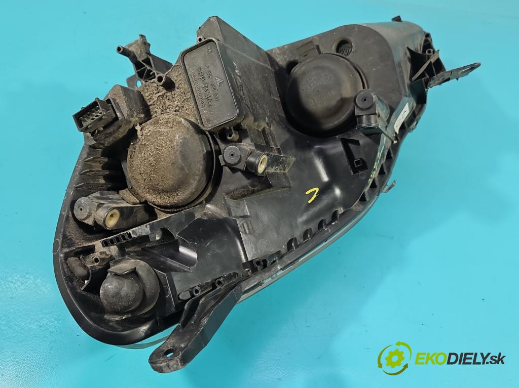Opel Zafira B 2005-2014 1.9 cdti 150 hp manual 110 kW 1910 cm3 5- světlo pravý 24451051RH (Pravé přední světlo)