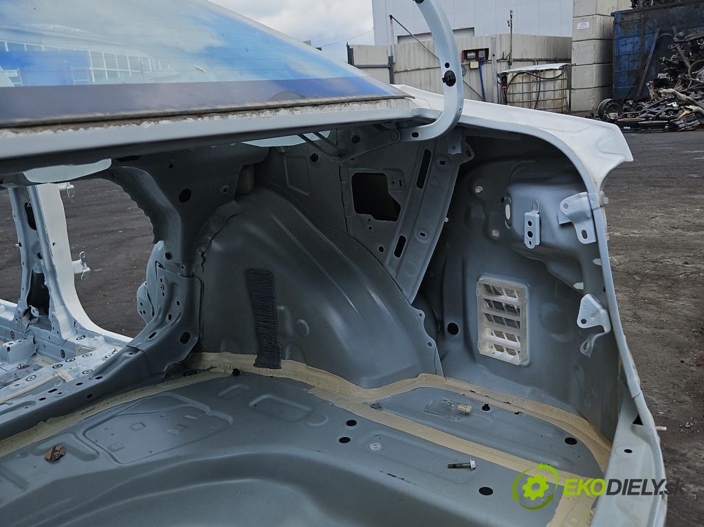 Toyota Corolla E21 2019- 1.8 16V 98 HP automatic 72 kW 1798 cm3 4- blatník zadné pravý