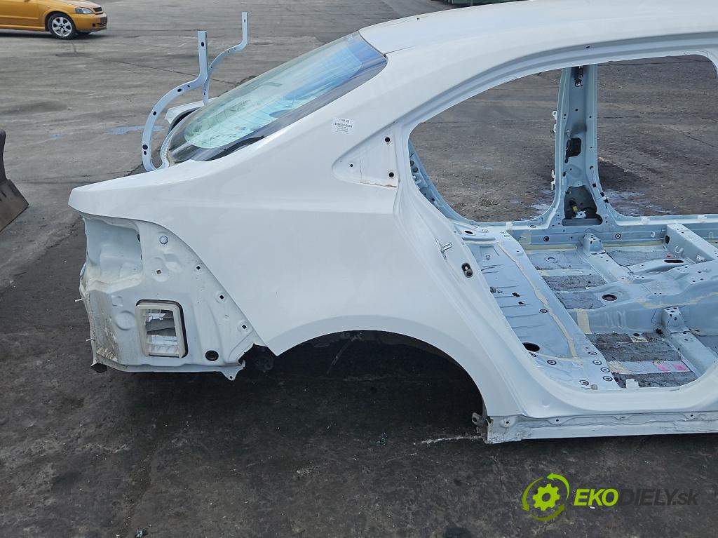 Toyota Corolla E21 2019- 1.8 16V 98 hp automatic 72 kW 1798 cm3 4- blatnik zadní pravý 