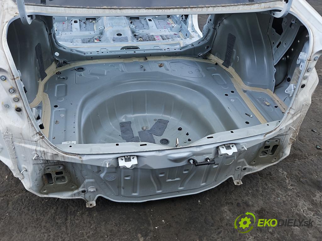 Toyota Corolla E21 2019- 1.8 16V 98 HP automatic 72 kW 1798 cm3 4- pas zadní: 
