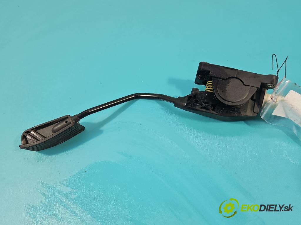 Peugeot 407 1.6 hdi 109 HP manual 80 kW 1560 cm3 5- pedal plyn potenciometr: F00C3E2429