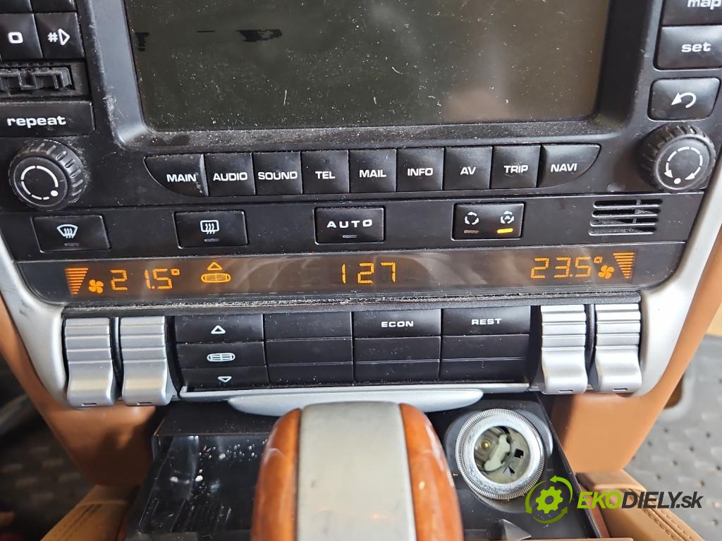 Porsche Cayenne I 2002-2010 4.8 V8 automatic 283 kW 4806 cm3 5- palubní deska panel topení 741959-04
