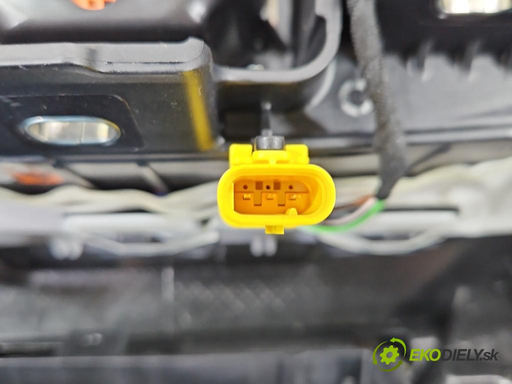 Opel Astra V  2015-2022 1.2 12V 131 HP manual 96 kW 1199 cm3 5- kokpit,pristrojová doska rozdeľovacia