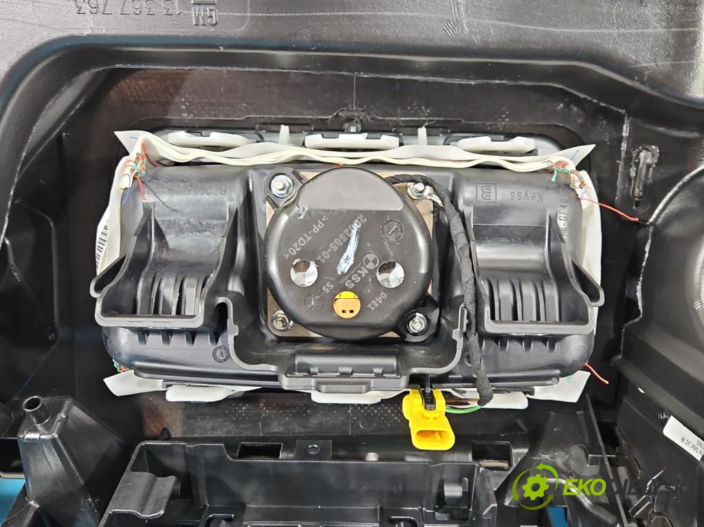 Opel Astra V  2015-2022 1.2 12V 131 HP manual 96 kW 1199 cm3 5- kokpit,pristrojová doska rozdeľovacia