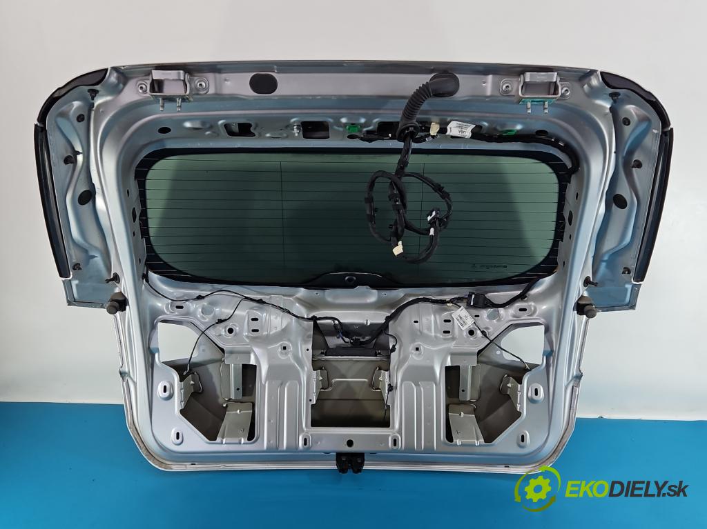 Opel Astra V  2015-2022 1.2 12V 131 HP manual 96 kW 1199 cm3 5- zadna kufor  (Kapota zadná (kufor))