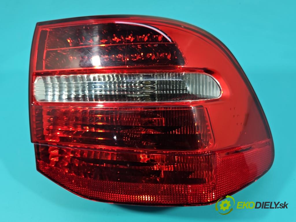 Porsche Cayenne I 2002-2010 4.8 V8 automatic 283 kW 4806 cm3 5- světlo zadní pravé blatník: 7L5945208A