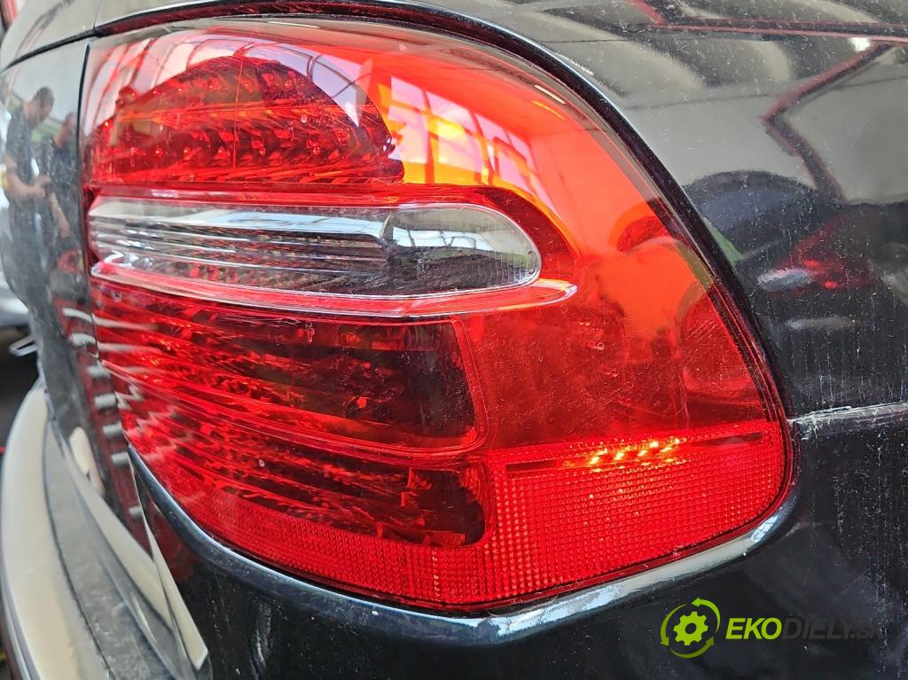 Porsche Cayenne I 2002-2010 4.8 V8 automatic 283 kW 4806 cm3 5- světlo zadní pravé blatník: 7L5945208A