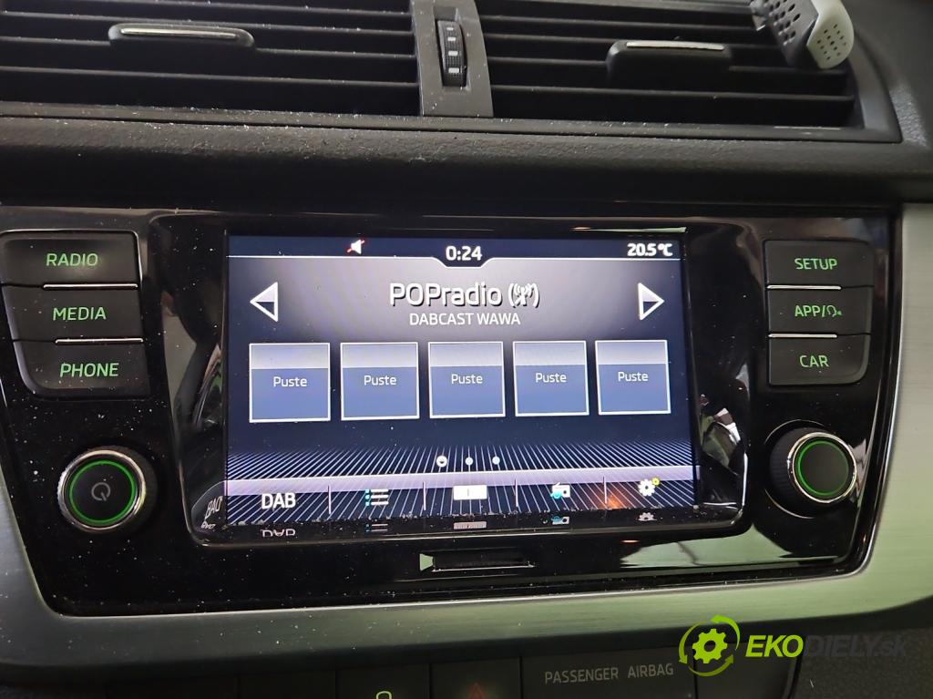 Skoda Fabia III 2014-2021 1.0 MPI 60 hp manual 44 kW 999 cm3 5- Radio továrna: 6V0035869H