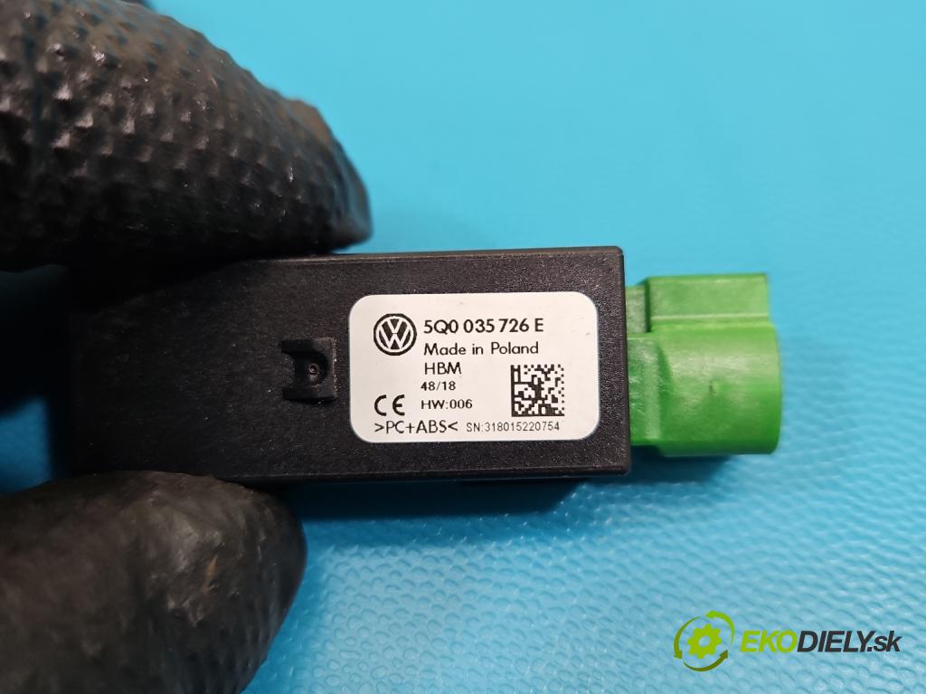 Skoda Octavia III 2013- 1.6 tdi DGT: 116 HP manual 85 kW 1598 cm3 5- zásuvka USB 5Q0035726E