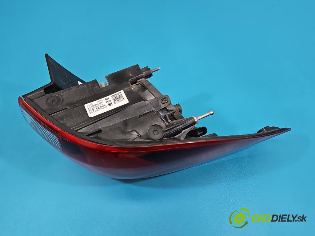 Opel Astra V  2015-2022 1.2 12V 131 HP manual 96 kW 1199 cm3 5- svetlo / reflektor zadné ľavé 39077374 (Kľučka dverí ostatné)