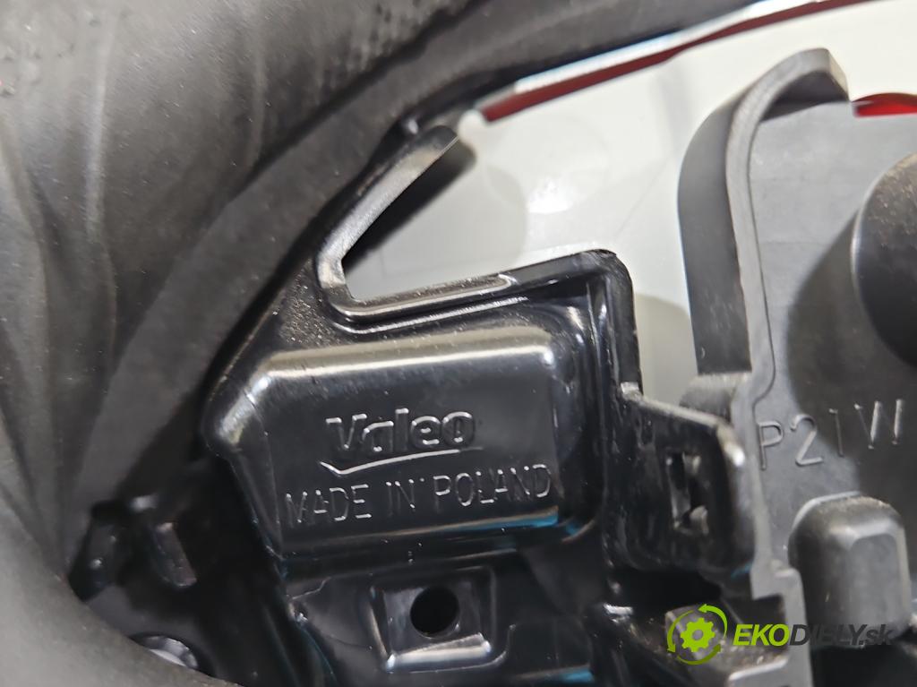 Opel Astra V  2015-2022 1.2 12V 131 HP manual 96 kW 1199 cm3 5- svetlo / reflektor zadné ľavé 39077378 (Kľučka dverí ostatné)