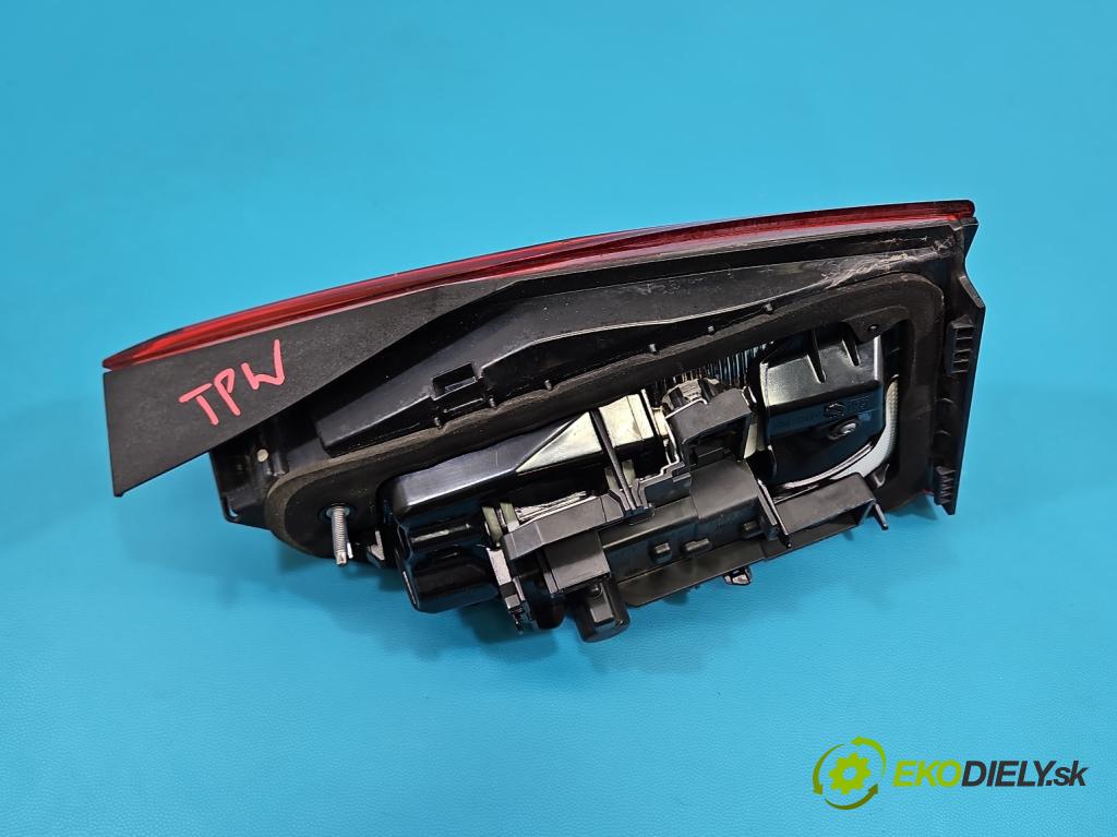 Opel Astra V  2015-2022 1.2 12V 131 HP manual 96 kW 1199 cm3 5- svetlo / reflektor zadné pravé 39077381 (Kľučka dverí ostatné)