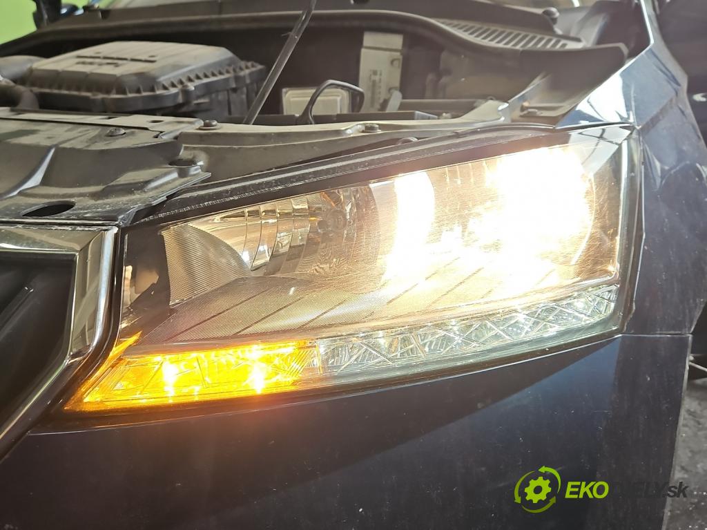 Skoda Fabia III 2014-2021 1.0 MPI 60 HP manual 44 kW 999 cm3 5- Reflektor: ľavý 6V1941015D (Kľučka dverí ostatné)