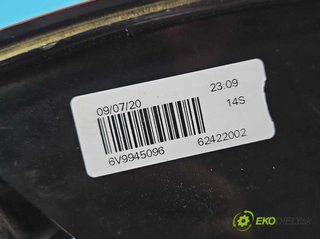 Skoda Fabia III 2014-2021 1.0 MPI 60 HP manual 44 kW 999 cm3 5- svetlo / reflektor zadné pravé blatník 6V9945096