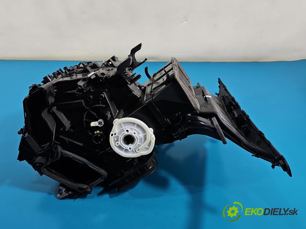 Toyota Yaris III 2011-2020 1.5 vvti 111KM manual 82 kW 1496 cm3 5- radiator 625874-000 (Radiátor kúrenia)