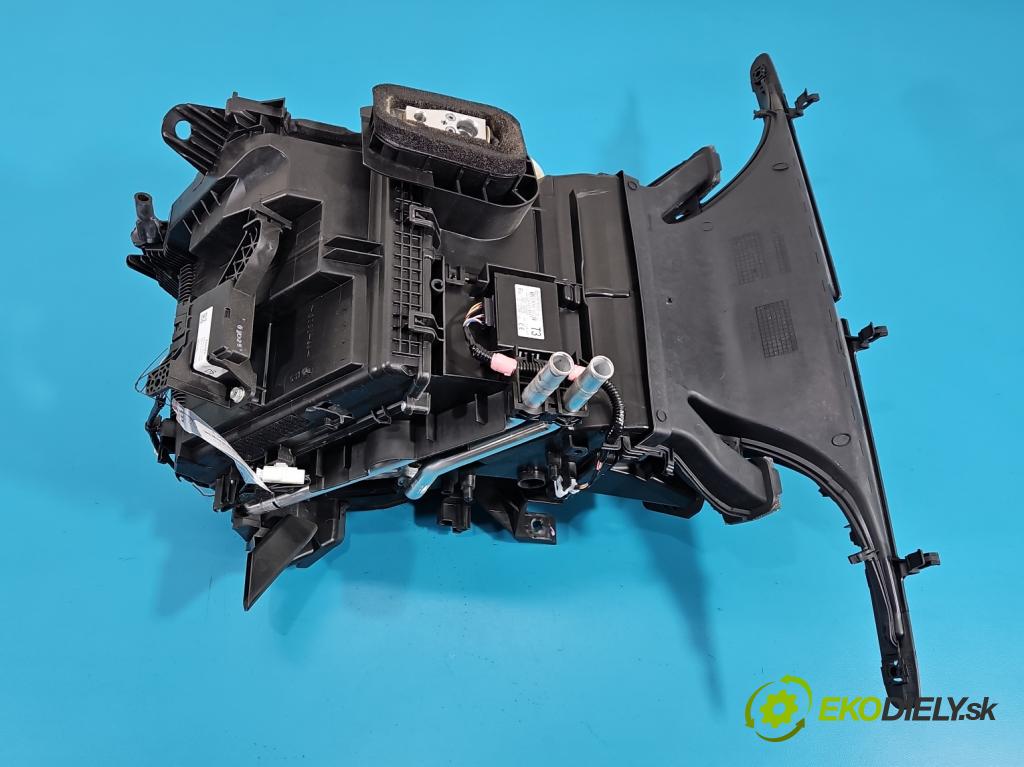 Toyota Yaris III 2011-2020 1.5 vvti 111KM manual 82 kW 1496 cm3 5- radiator 625874-000 (Radiátor kúrenia)