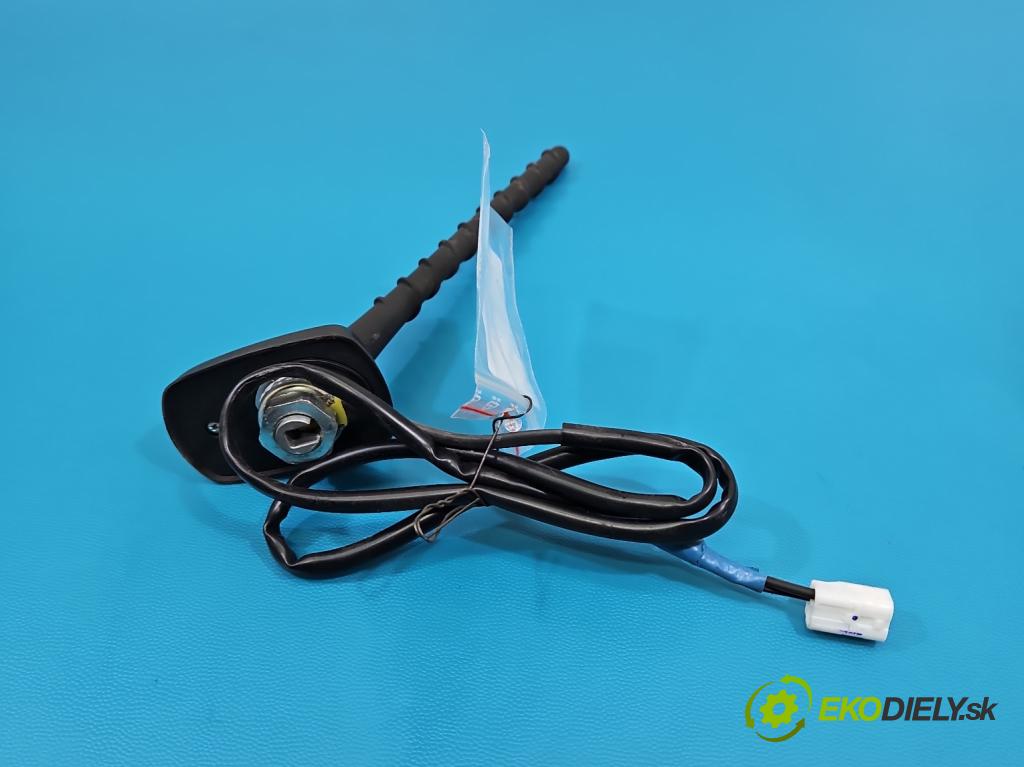 Toyota Yaris III 2011-2020 1.5 vvti 111KM manual 82 kW 1496 cm3 5- Antena V3-08998C