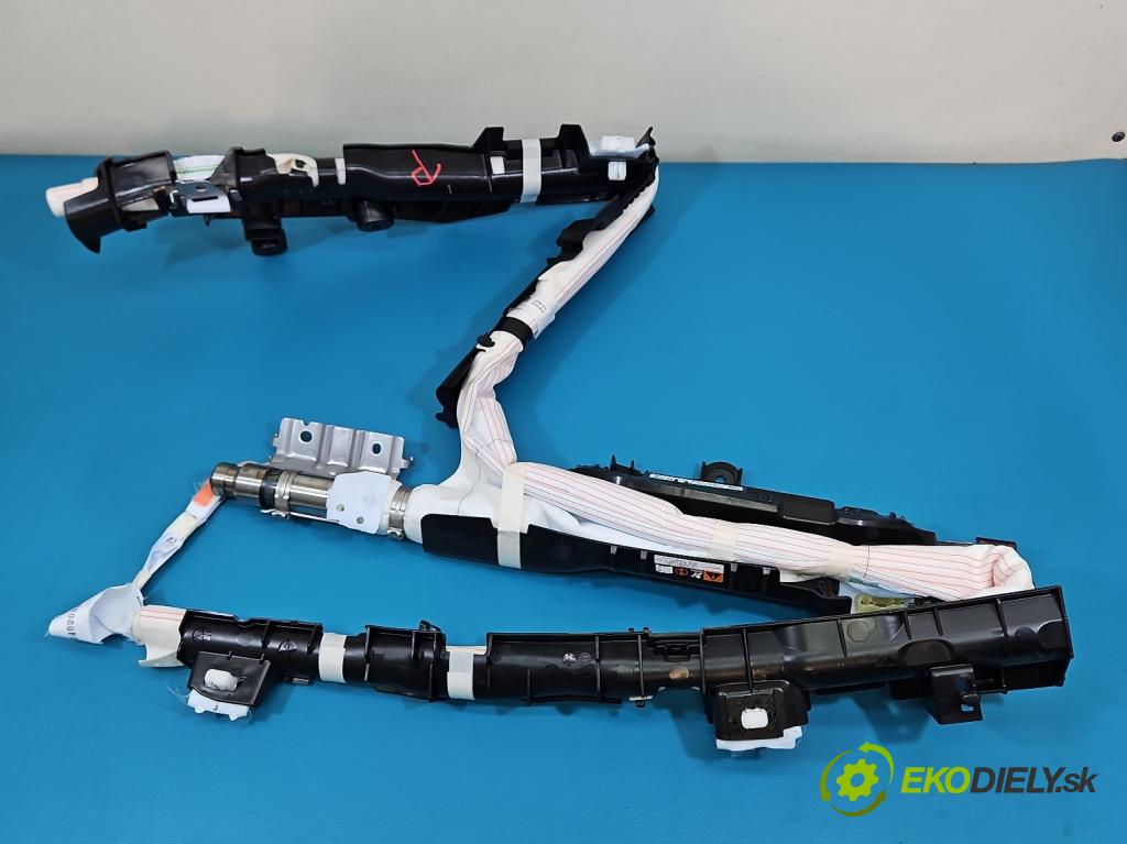 Toyota Corolla E21 2019- 1.8 16V 98 HP automatic 72 kW 1798 cm3 4- clona pravé 0589-P1-000194