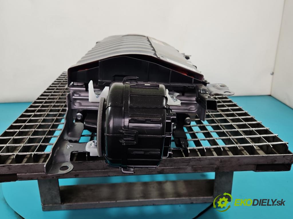Toyota Corolla E21 2019- 1.8 16V 98 hp automatic 72 kW 1798 cm3 4- batéria G9280-12031