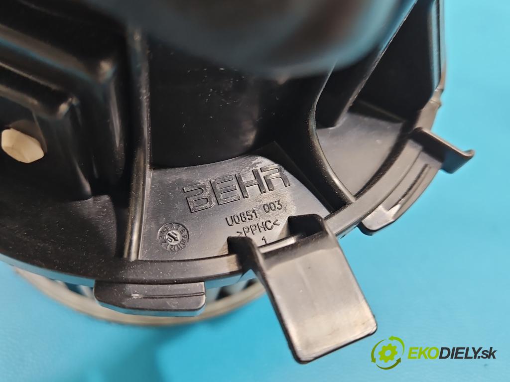 Audi A4 B8 2007-2015 2.0 tdi 120 HP manual 88 kW 1968 cm3 4- ventilátor vzduchu