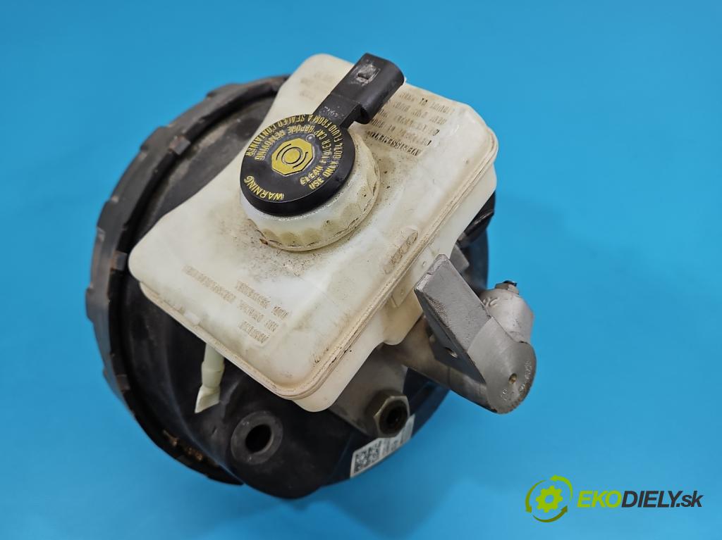 Audi A4 B8 2007-2015 2.0 tdi 120 hp manual 88 kW 1968 cm3 4- servo posilovač 8K0612103M