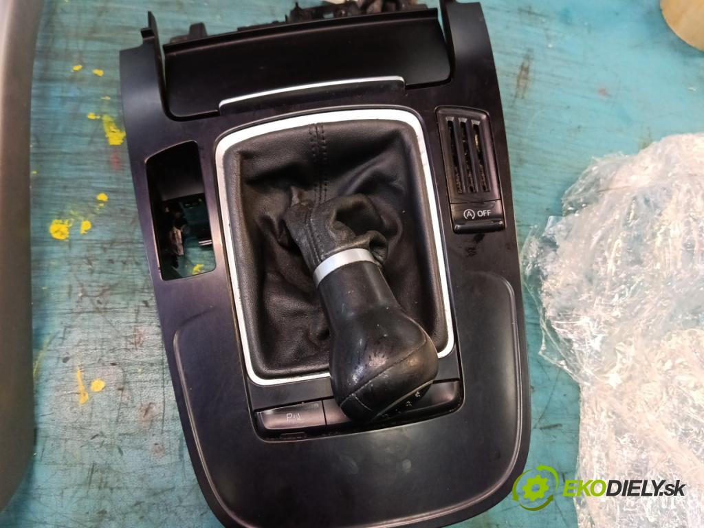 Audi A4 B8 2007-2015 2.0 tdi 120 HP manual 88 kW 1968 cm3 4- kryt plast 8K0959673G