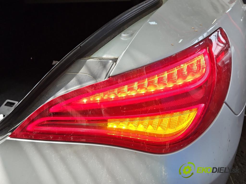 Mercedes CLA C117 X117 2013-2019 1.5 CDI 109 HP automatic 80 kW 1461 cm3 4- svetlo / reflektor zadné pravé blatník A1179060401
