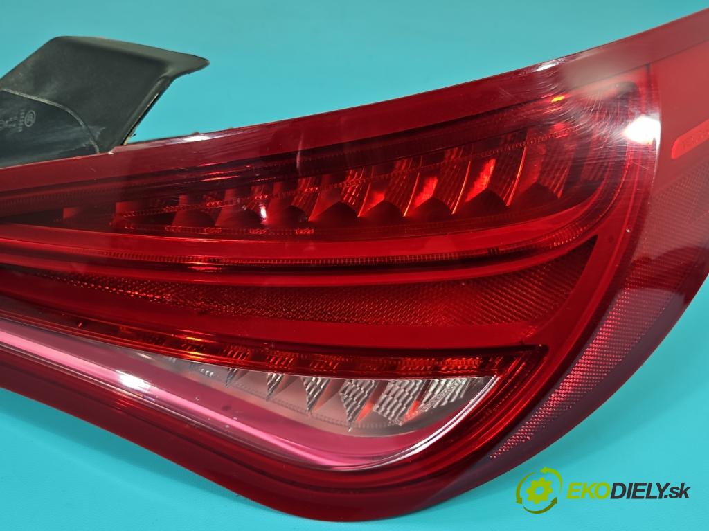 Mercedes CLA C117 X117 2013-2019 1.5 CDI 109 HP automatic 80 kW 1461 cm3 4- svetlo / reflektor zadné pravé blatník A1179060401