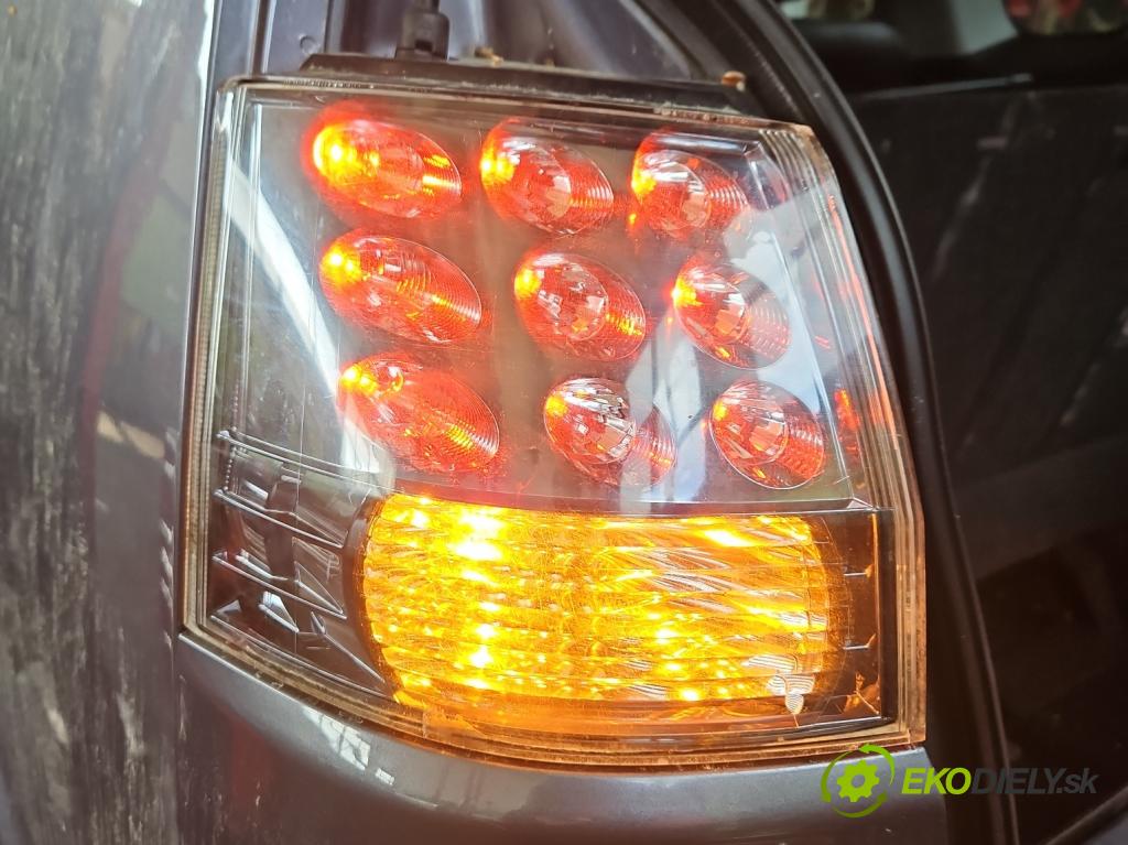 Mitsubishi Outlander II 2006-2013 2.2 DI-D 177 HP manual 130 kW 2268 cm3 5- svetlo / reflektor zadné ľavé blatník 