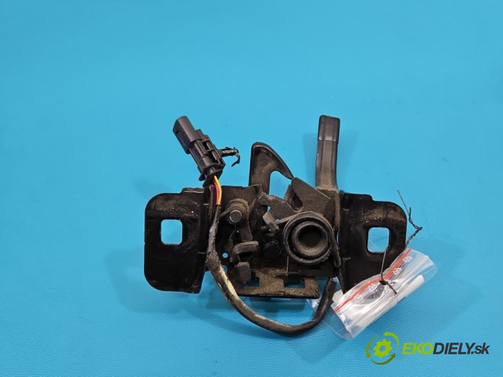 Opel Astra V  2015-2022 1.2 12V 131 hp manual 96 kW 1199 cm3 5- zámek kapoty 39118537
