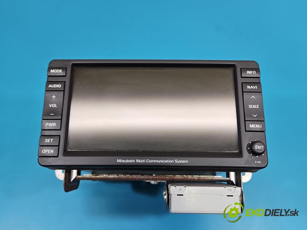 Mitsubishi Outlander II 2006-2013 2.2 DI-D 177 hp manual 130 kW 2268 cm3 5- Radio továrna: 8750A239