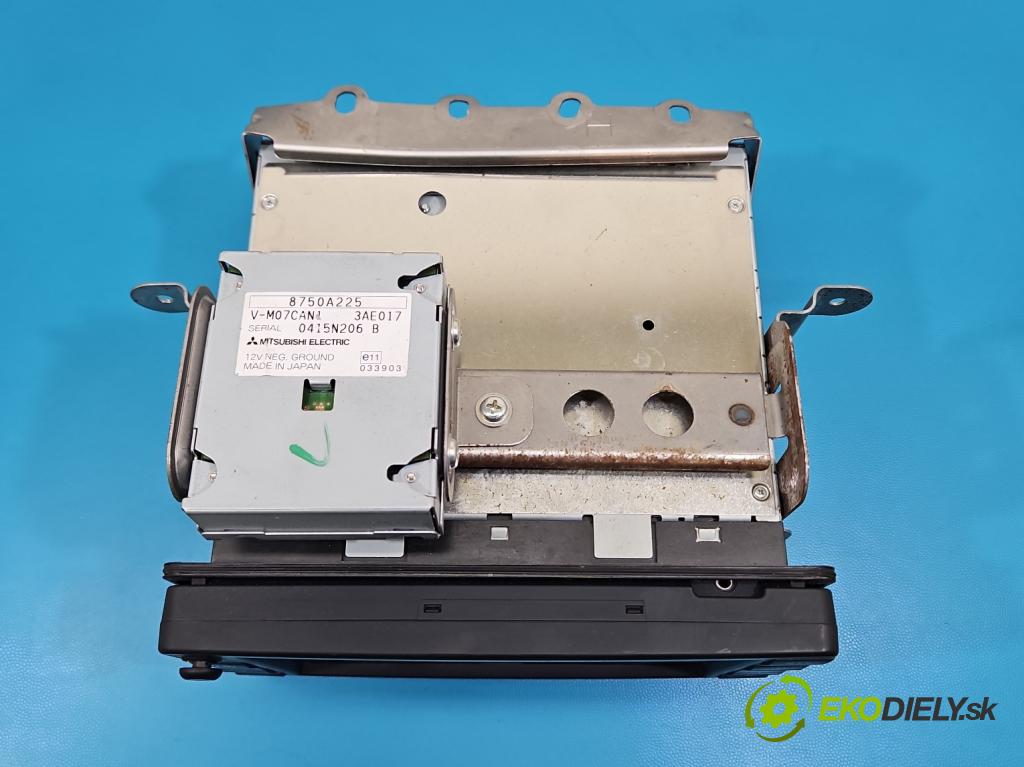 Mitsubishi Outlander II 2006-2013 2.2 DI-D 177 hp manual 130 kW 2268 cm3 5- Radio továrna: 8750A239