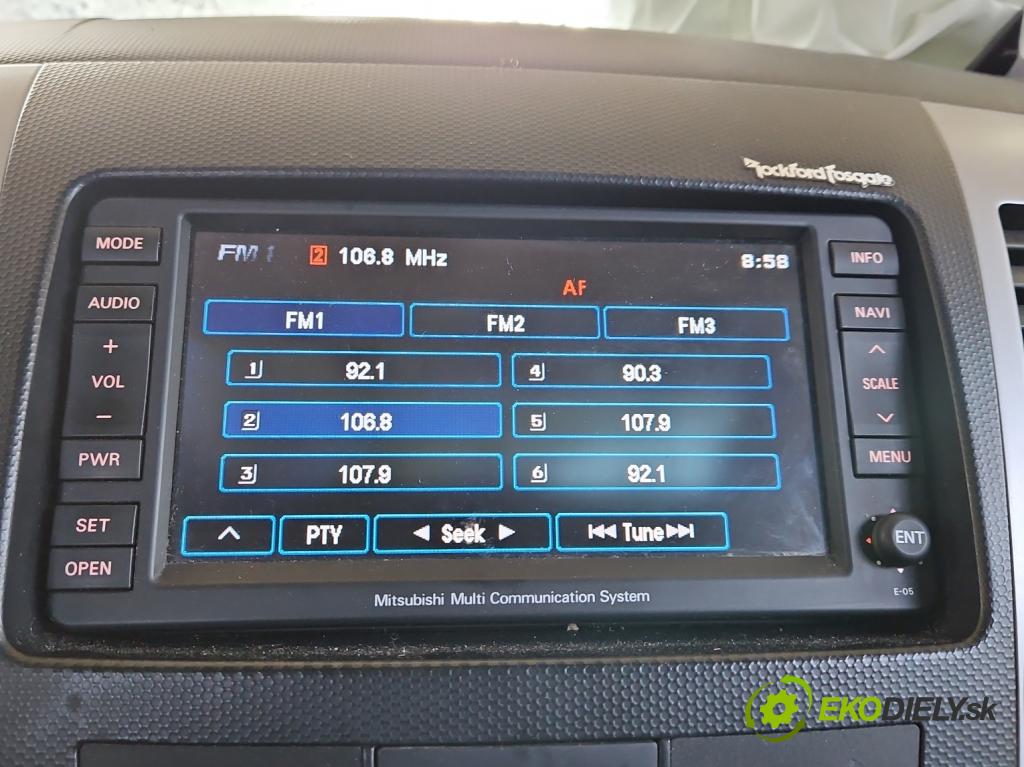 Mitsubishi Outlander II 2006-2013 2.2 DI-D 177 hp manual 130 kW 2268 cm3 5- Radio továrna: 8750A239