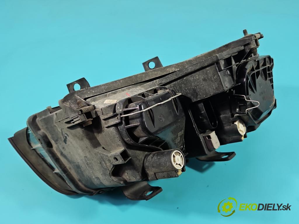 Audi A4 B6 2000-2004 2.0 FSI 150 HP manual 110 kW 1984 cm3 4- Reflektor: ľavý 8E0941003F (Kľučka dverí ostatné)