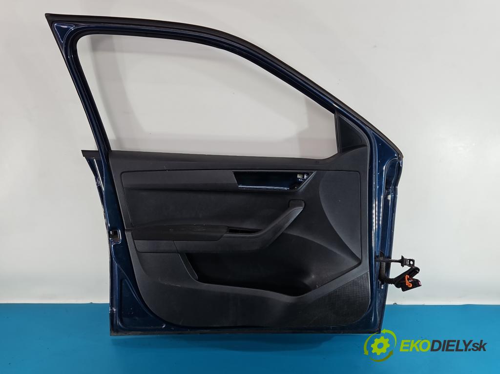 Skoda Fabia III 2014-2021 1.0 MPI 60 HP manual 44 kW 999 cm3 5- dvere predné ľavé  (Kľučka dverí ostatné)