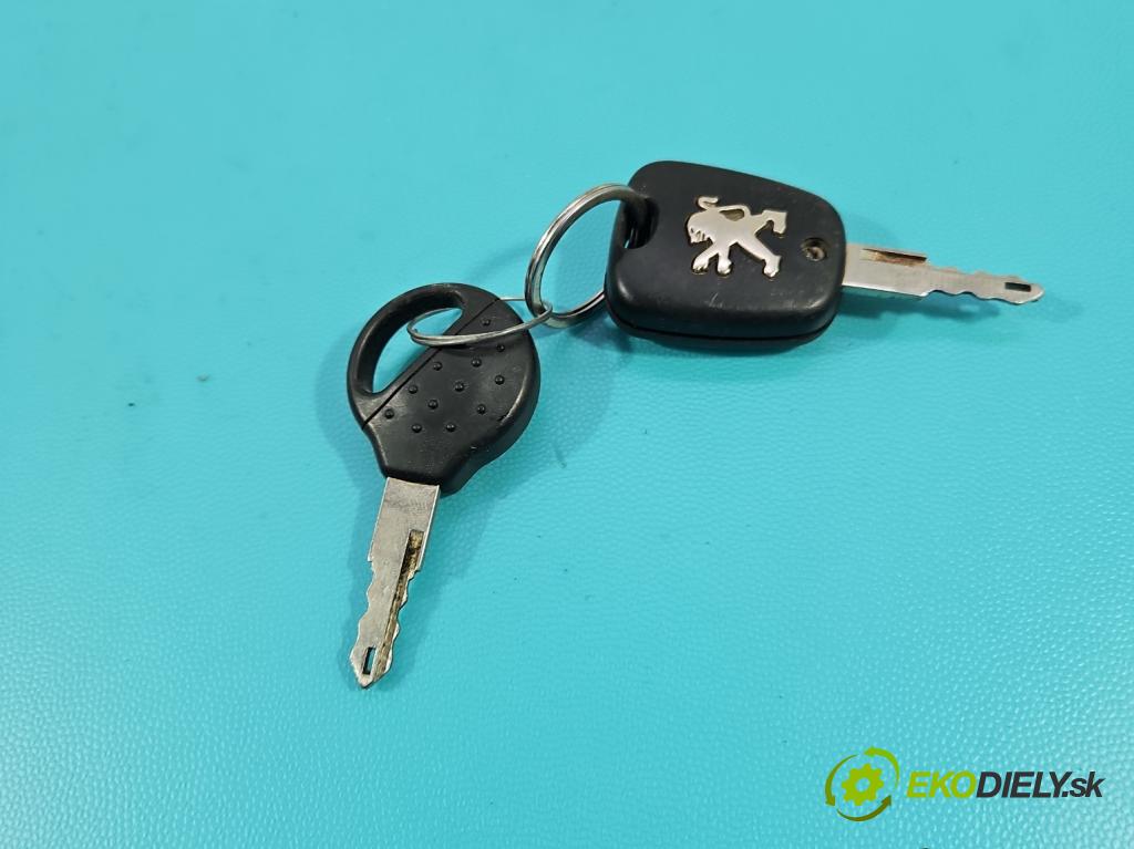 Peugeot 206 1.4 8V 75 HP manual 55 kW 1360 cm3 3- riadiaca jednotka motora 9646988780